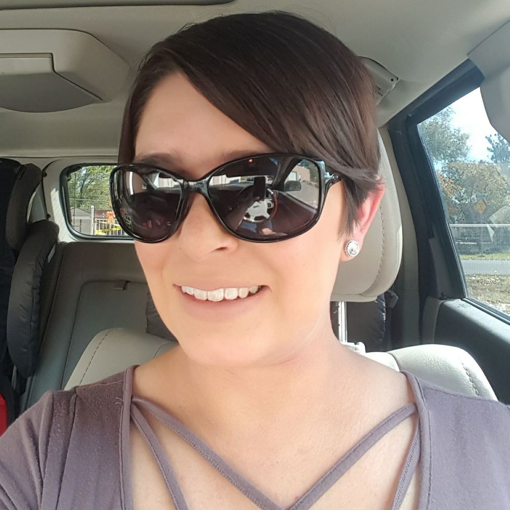 Meet your Posher, Kendra